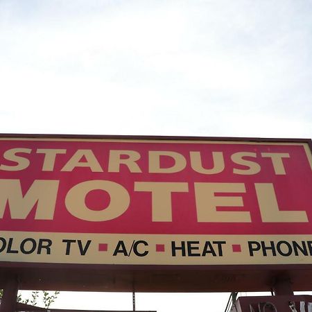 Stardust Motel Hanford Bagian luar foto